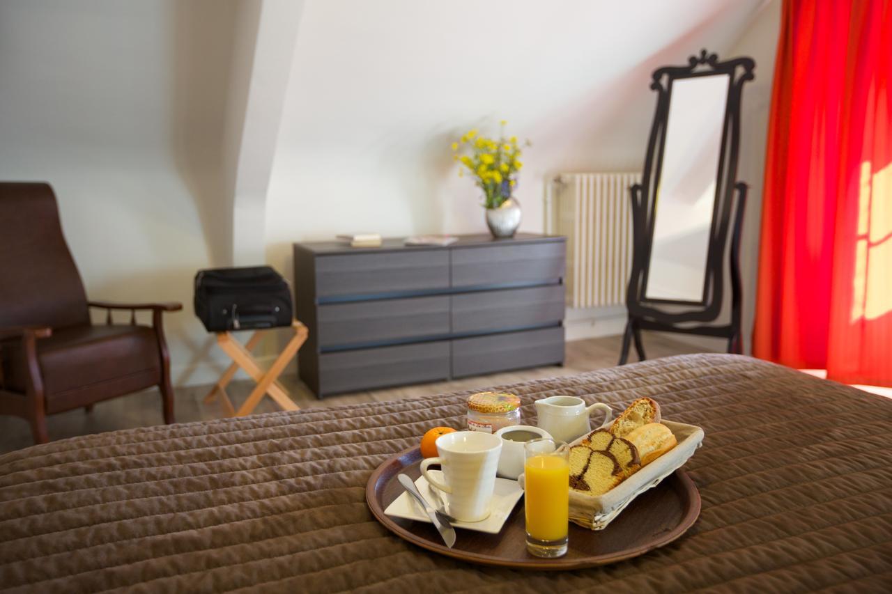 Logis Hotel Le Petit Breuil La Courtine Ngoại thất bức ảnh